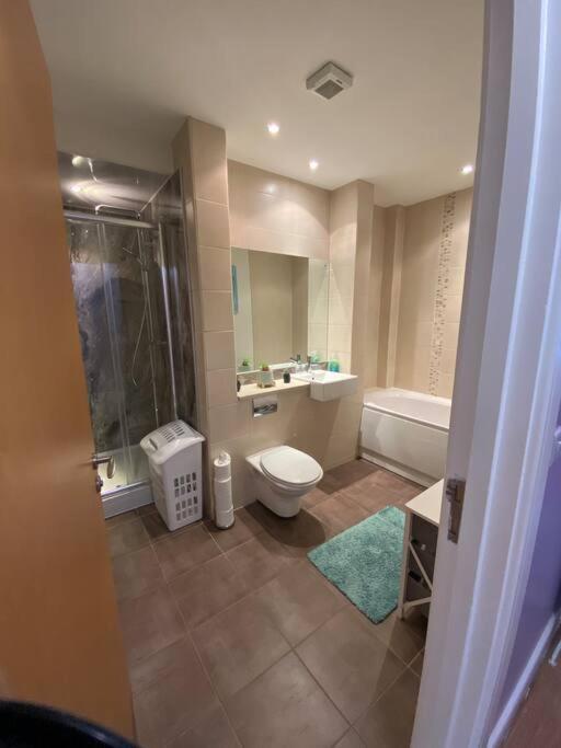 3 Bedroom Penthouse Apartment In Larne Exterior photo